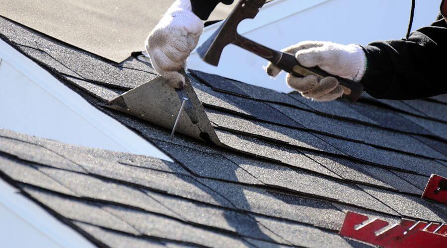 Professional gutter cleaning in Hooper, WA